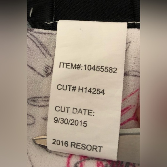 Torrid White Floral Top Blouse Short Sleeve Shirt Asymetrical Hem Size 3X - Picture 7 of 16